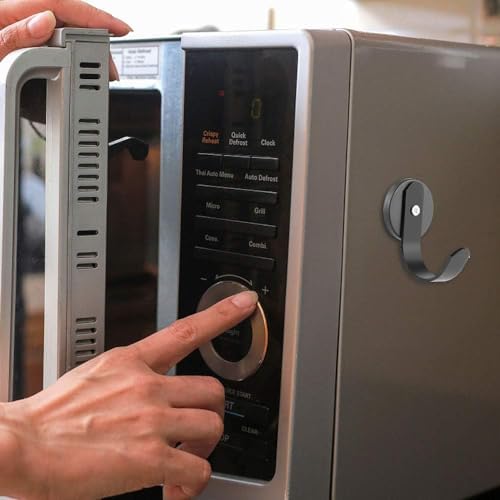 2 Pack Magnetic Wreath Hanger for Metal Doors and Christmas Decorations