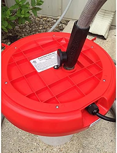 Farm Innovators Heated Chicken Waterer 3 Gallon Red