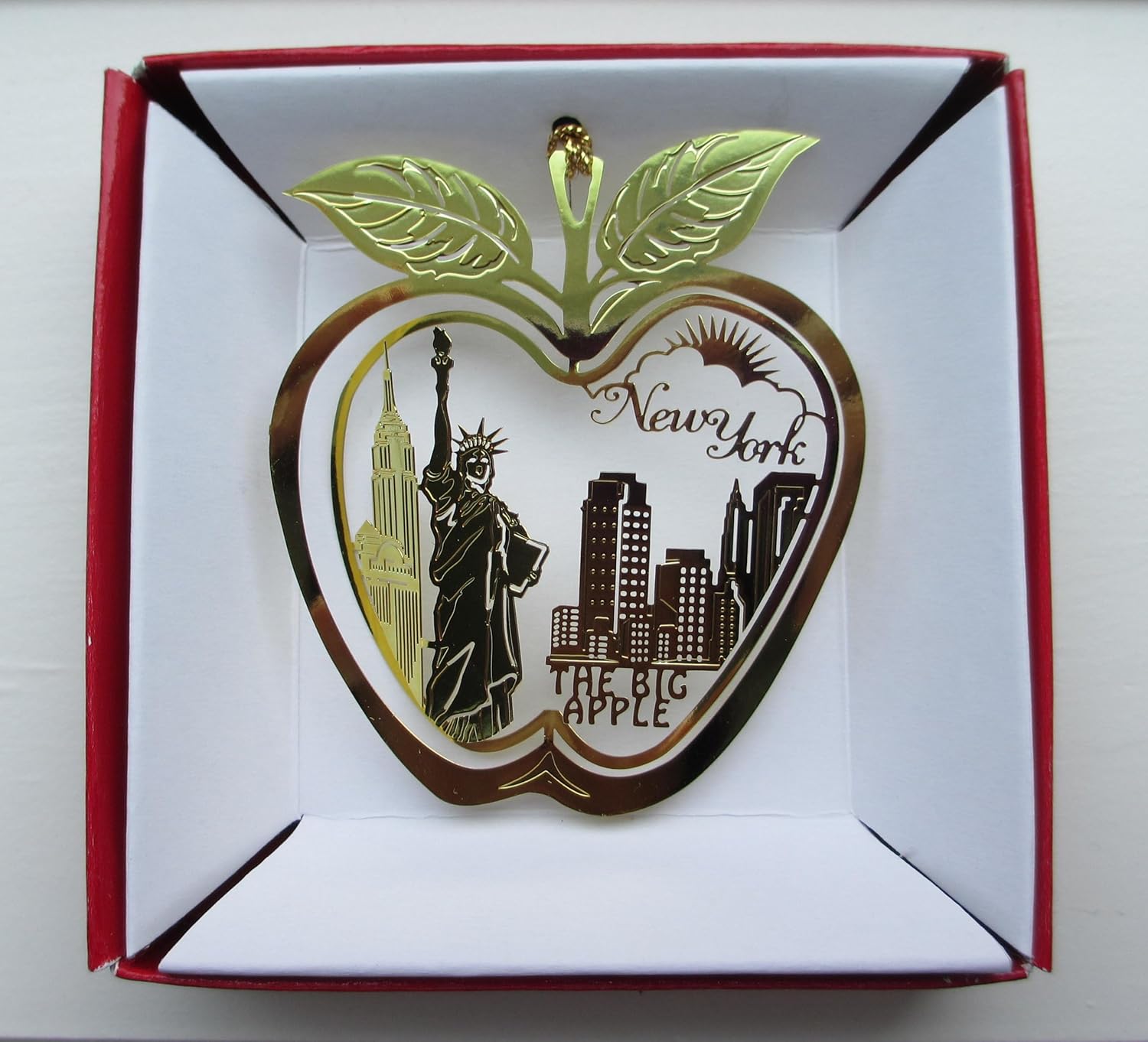 New York City Big Apple Brass Ornament Statue of Liberty Empire State Building Souvenir