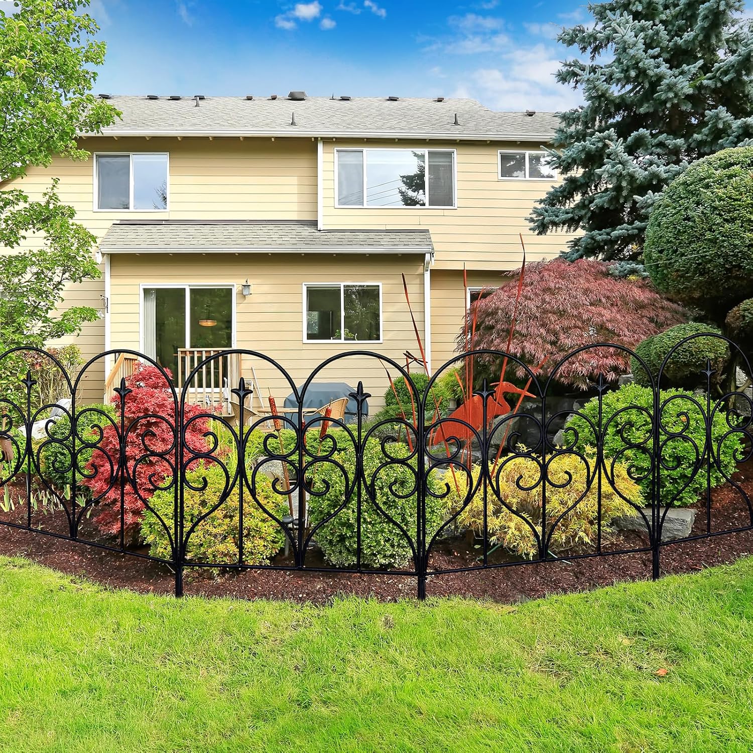 Thealyn Decorative Garden Fence 32 in x 10 ft Outdoor Rustproof Metal Barrier